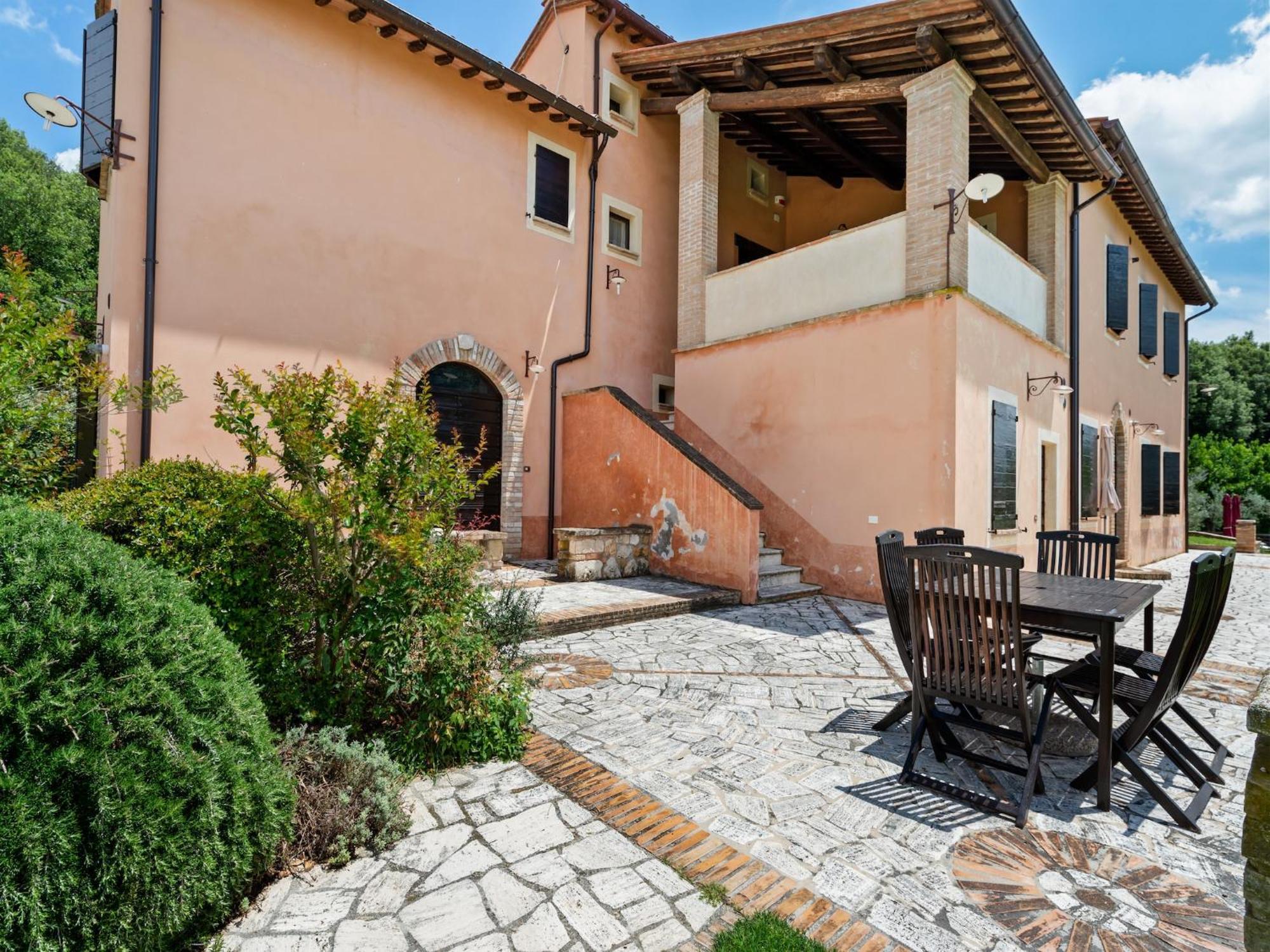 Elegant Apartment Only 1 Hour From Rome نارني المظهر الخارجي الصورة