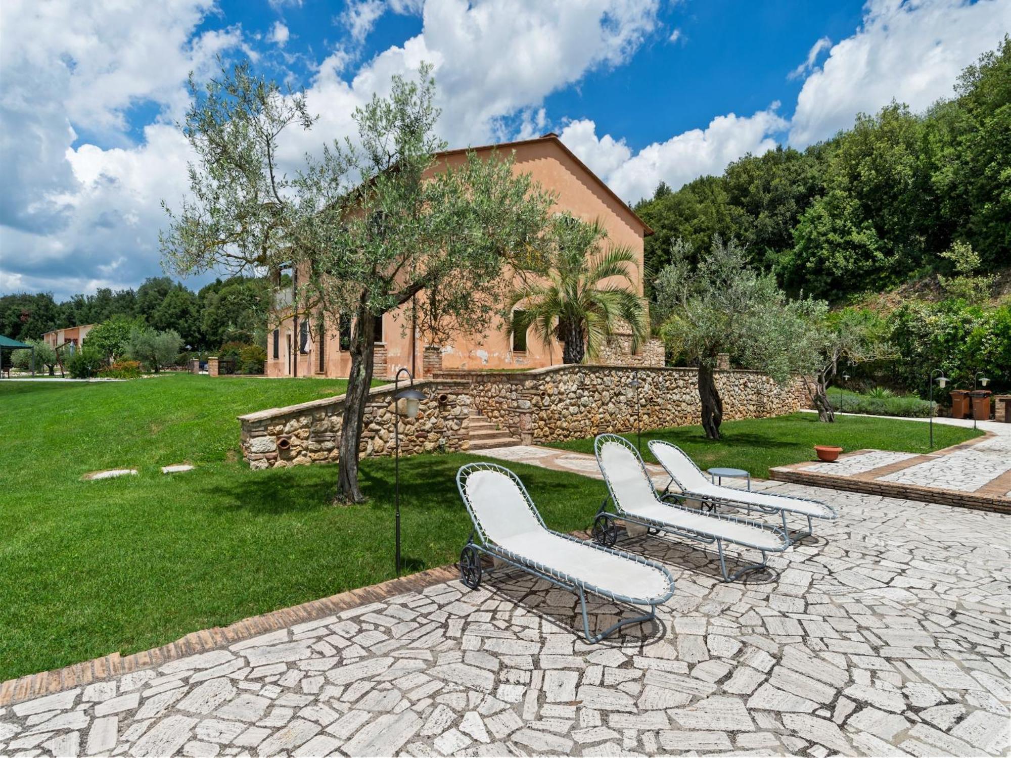 Elegant Apartment Only 1 Hour From Rome نارني المظهر الخارجي الصورة